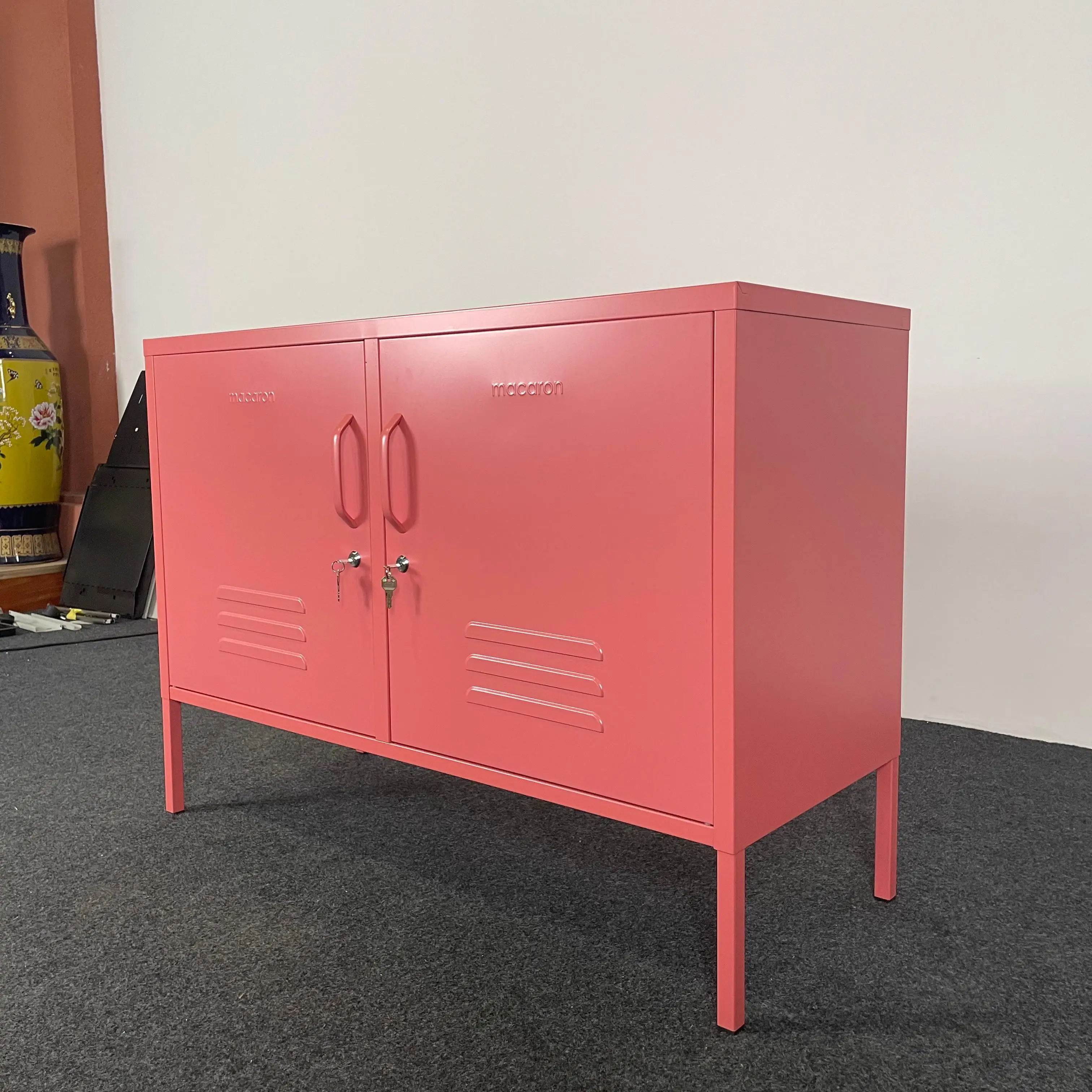 ！@Modern Metal TV Unit and Coffee Table Set Low-Profile Living Room and Bedroom Home Cabinet with Side Locker for Apartment Use