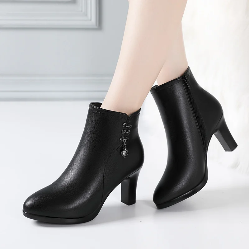 Soft Leather Women Boots Autumn Elegant Ankle Boots Thick Heel Zipper Fashion Shoes Plush  Winter Soft Bottom Middle Boots