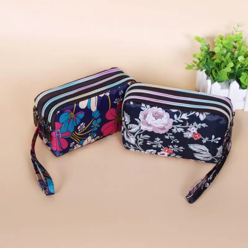 Large Canvas Zipper Wallet Women's Handbag Simple Three-layer Ladies Small Bag Big Capacity Mobile Phone Bag Floral Pattern
