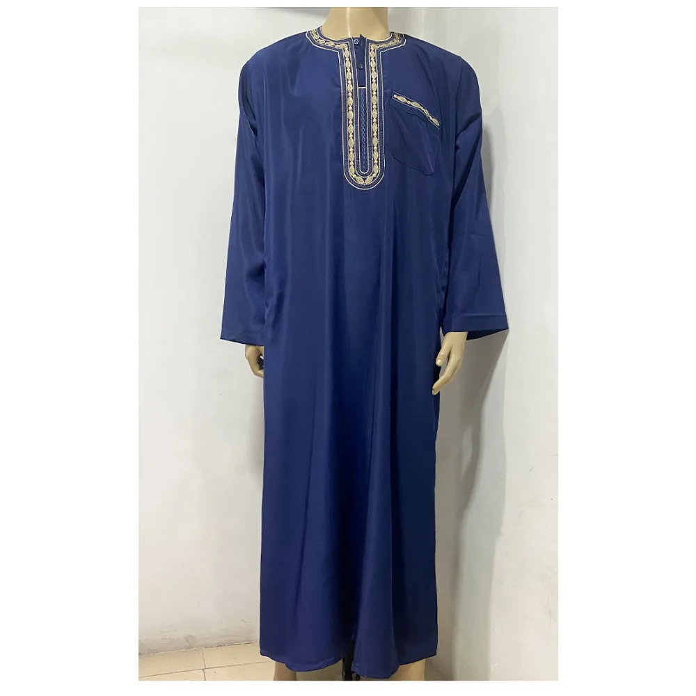 وصول الربيع والصيف الجديد! ملابس رجالية مسلمة رداء عربي، زي عرقي شرق أوسطي مليء بأجواء وملفت للنظر