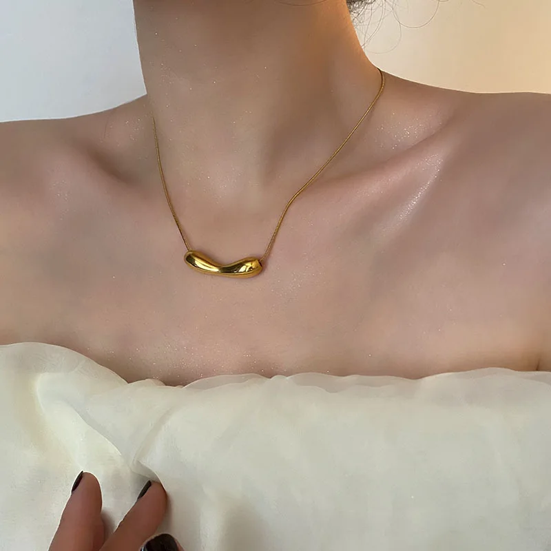 316 Stainless Steel Ultra Thin Snake Chain Solid Gloss Twisted Teardrop Pendant Choker Gold Silver Minimal Fluid Art Unique Dail