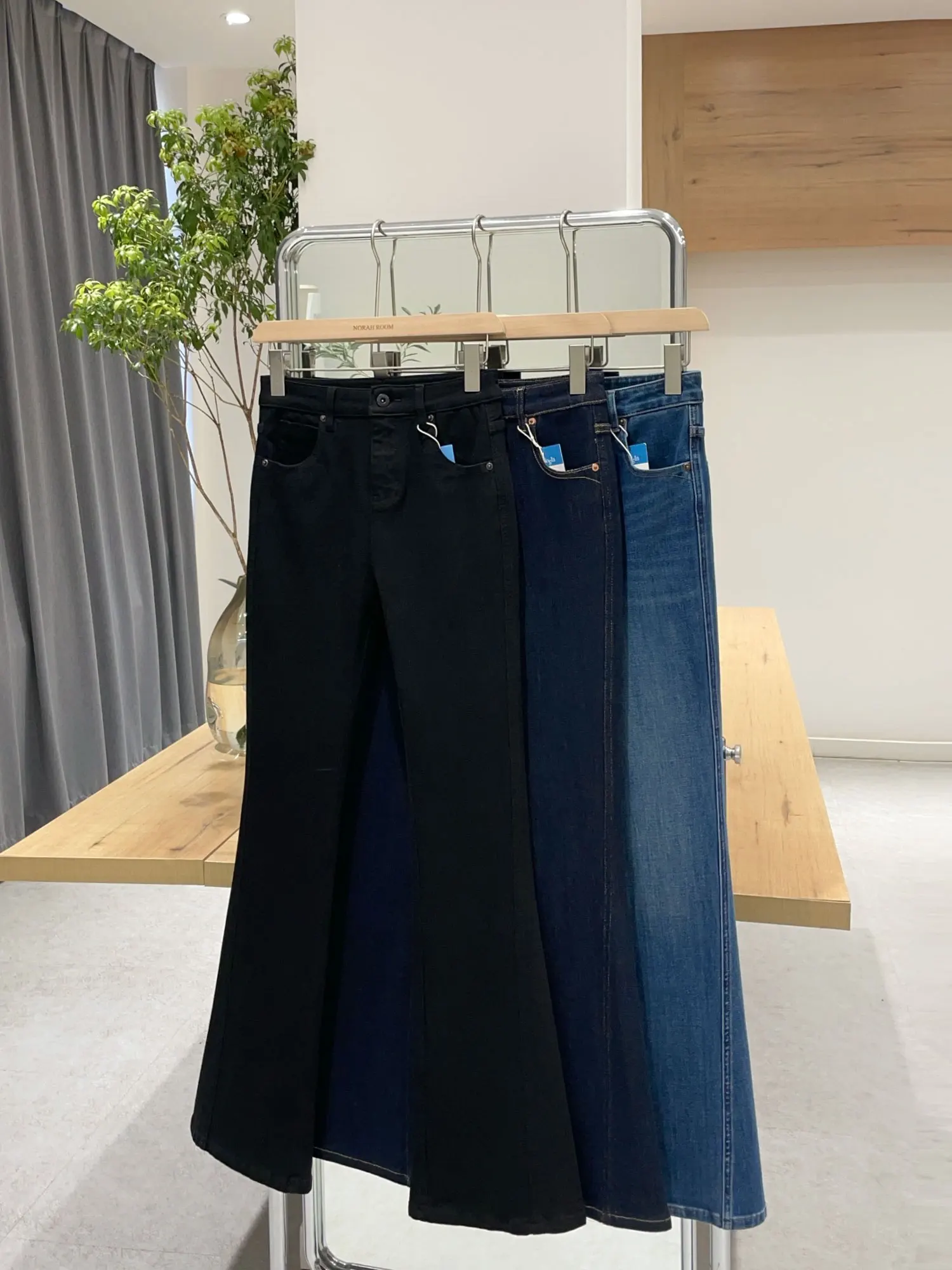 

Retro Flared Jeans High Waist Cotton Zipper Closure Daily Wear Autumn Season Handmade One per Person Authentic Chao Model Pants