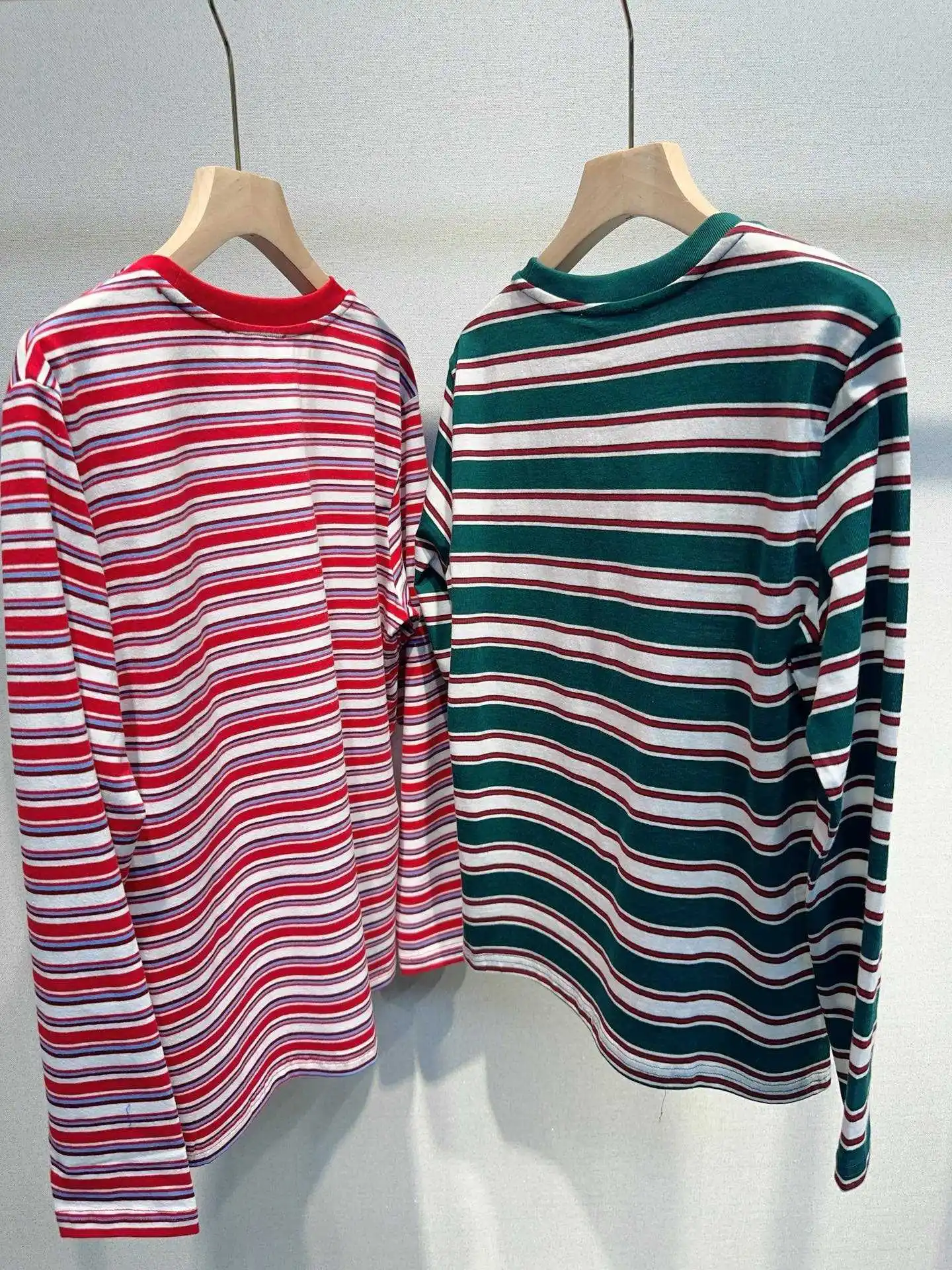 Stripe contrasting patchwork pocket long sleeved round neck T-shirt base shirt