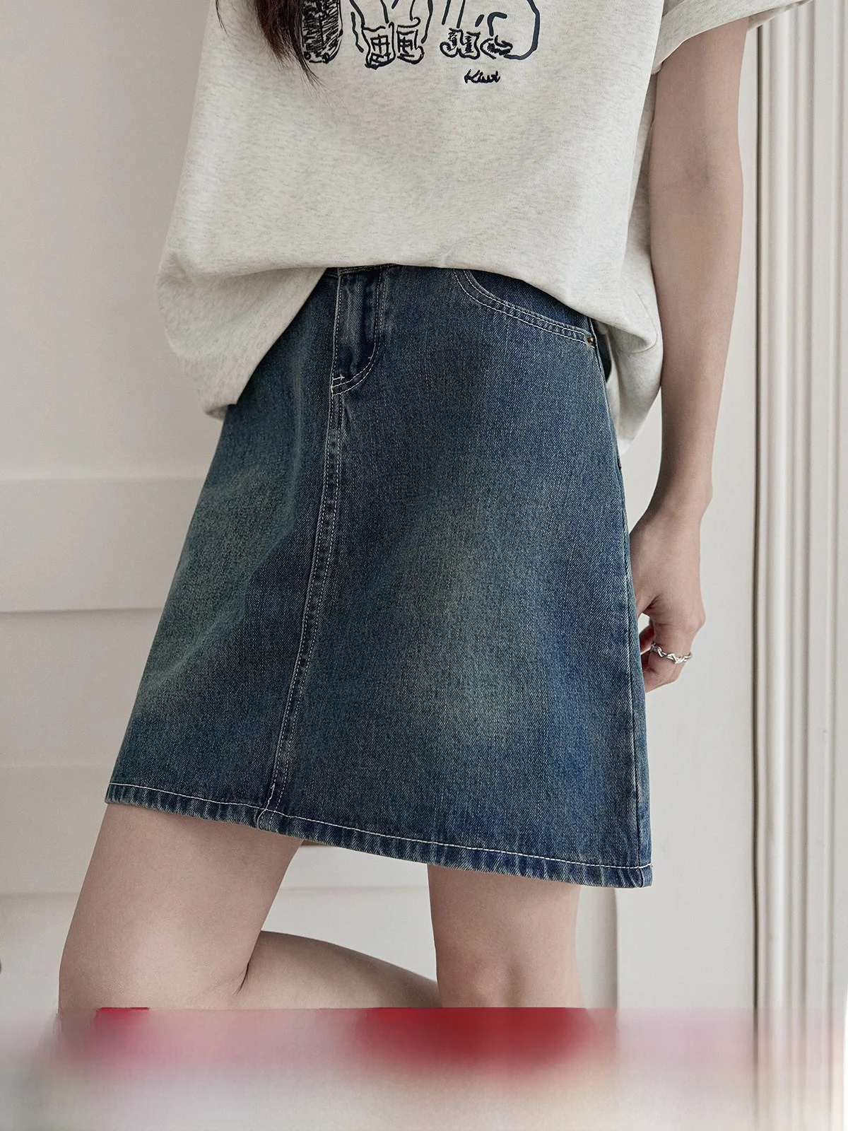 

Джинсовая юбка А-силуэта с высокой талией, женская, летняя, 2026, новая, в стиле ретро, универсальная, для повседневной носки, корейский стиль, серия Sketch