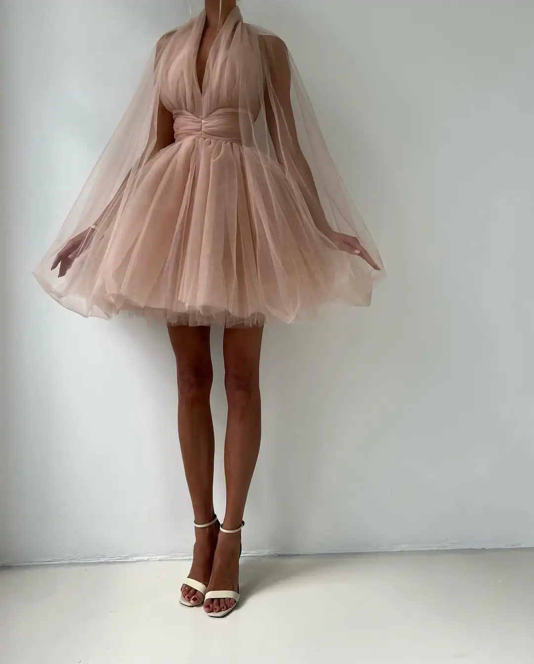 MD Elegant Meat Pink Tulle Prom Dress Bespoke Occasion Modern Dress Simple Photo Shoot Deep V Neck Evening Dress Customized 2025