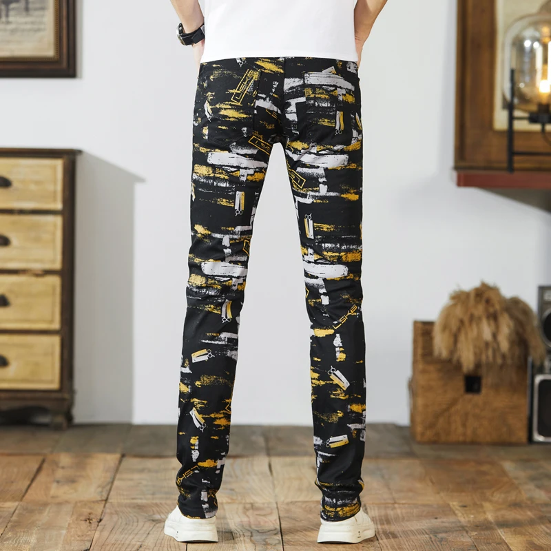 Calça casual exclusiva com estampa camuflada masculina, calça jeans reta pequena americana justa na moda, calça de rua exclusiva