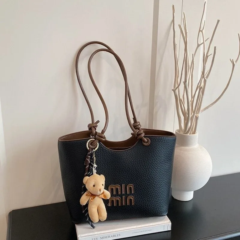 

Premium Daily Use Leather Women Bag High End Paris Style Classic Retro Tote Luxury Crossbody Messenger Hand Bag