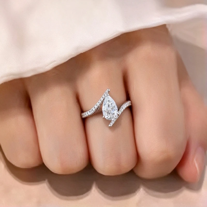 Aesthetic Design Luxury Waterdrop Synthetic Zirconia Wedding Promise Ring Women's Elegant Charm Engagement Eternal Jewelry Gifts