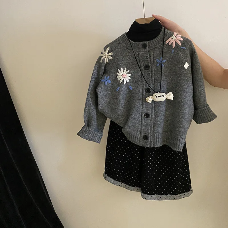 Girls Suit Korean Fashion Style Sweet Little Girl Hook Flower Knitted Cardigan 2024 New Solid Color Polka Trouser 3-piece Set