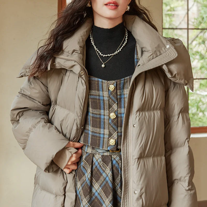 ARTKA 2023 Winter New Women Down Coat Fashion Casual Long Warm 90% White Duck Down Coats Thicken Hooded Down Jacket ZK92033D