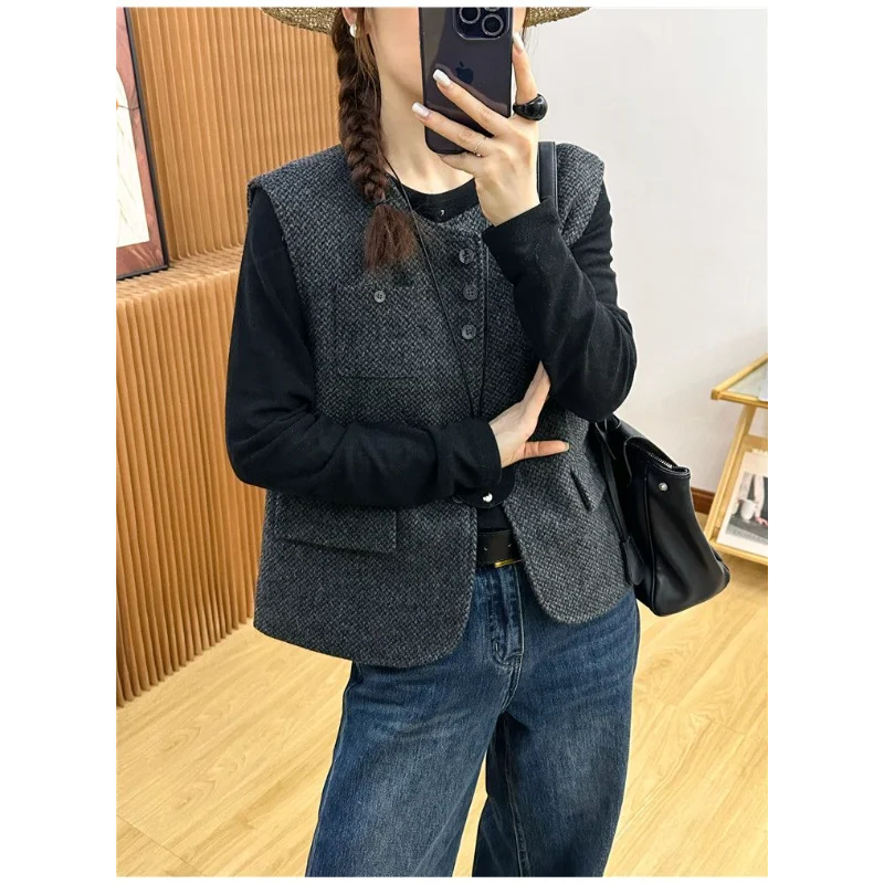 Wysokiej jakości pikowana wełniana kamizelka damska na jesień i zimę 2025, nowa, łączona, zapinana na guziki, modna, jednolita kolorystycznie.