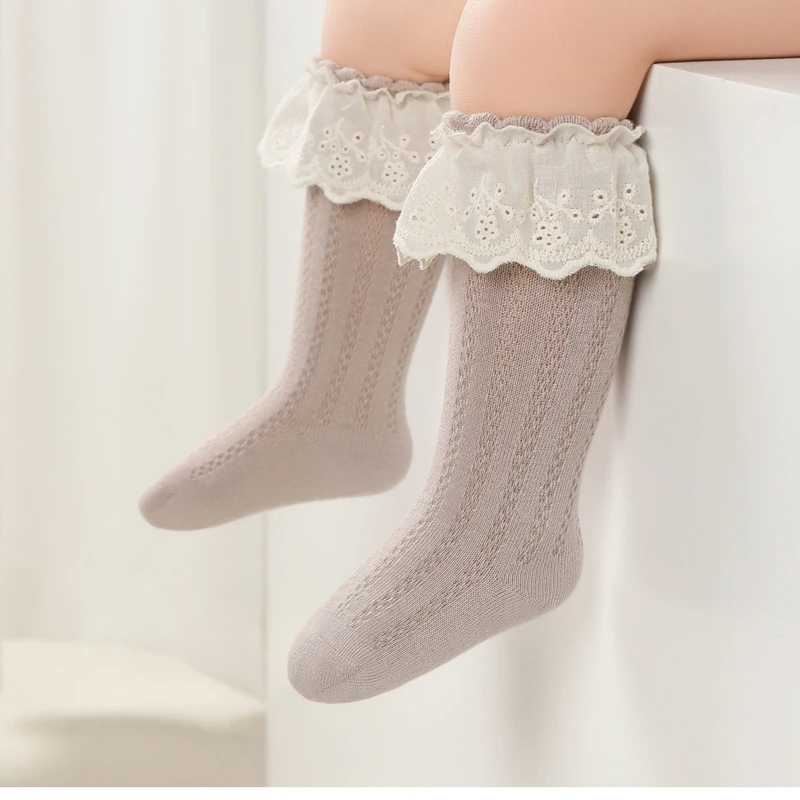 4 ألوان ربيع الخريف موضة الفتيات الجوارب مع الدانتيل الطفل طويل لينة العظم جوارب الأميرة القطن جوارب طويلة 0-3Y