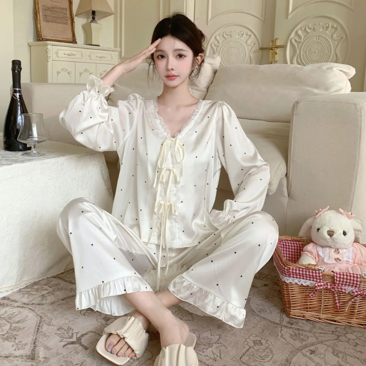 Women Autumn Ice-silk Pajamas Sets Fashion Ladies Polka Dot Printed Home Nightwear Satin Sleepwear