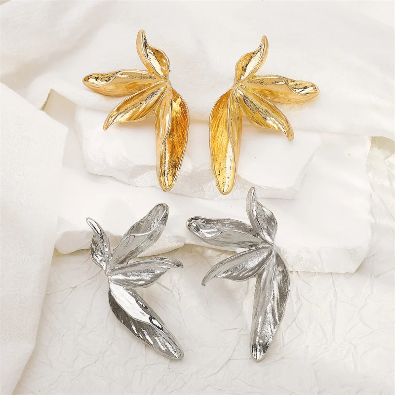 XIALUOKE Metal Leaf Asymmetric Stud Earrings For Women European American Style Chunky Jewelry