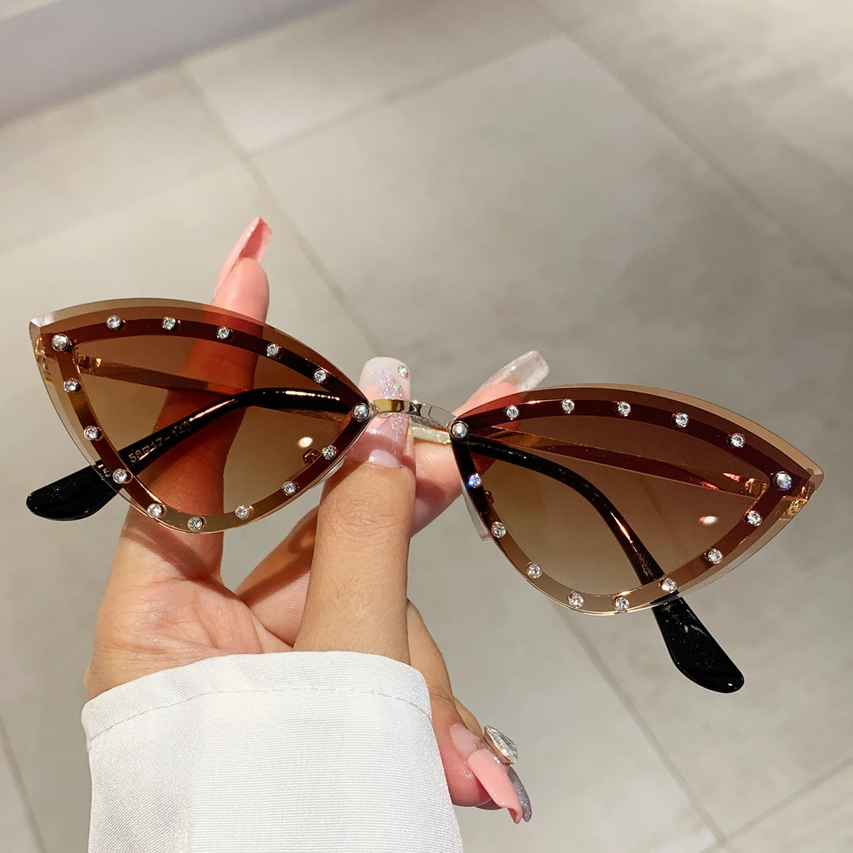 KAMMPT Rimless Cat Eye Sunglasses Women New in 2023 Stylish Multicolor Gradient Shades Trendy Vintage Eyewear with Rhinestones