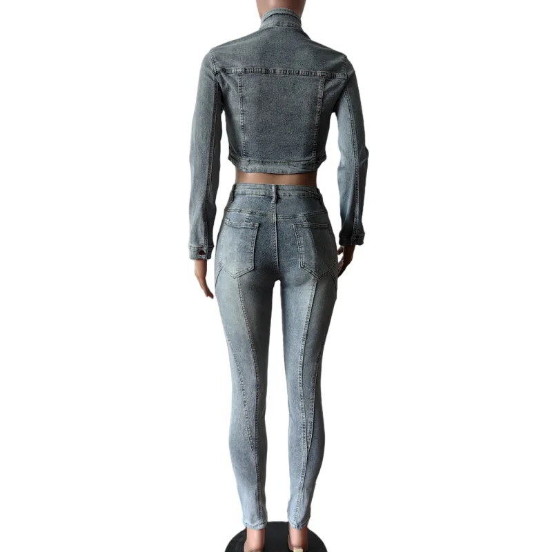 طقم نسائي أنيق من قماش الدنيم بأكمام طويلة وفتحة رقبة على شكل v + بنطلون جينز لخريف 2025 ملابس خروج مكونة من قطعتين بدلة رياضية