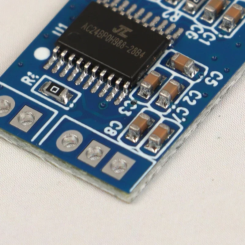 CA-6928 Digital Power Channel Amplifier Board 3.3V-6V 5.0BT Audio Amplifier Module Bluetooth Speaker Audio Bluetooth Receiver