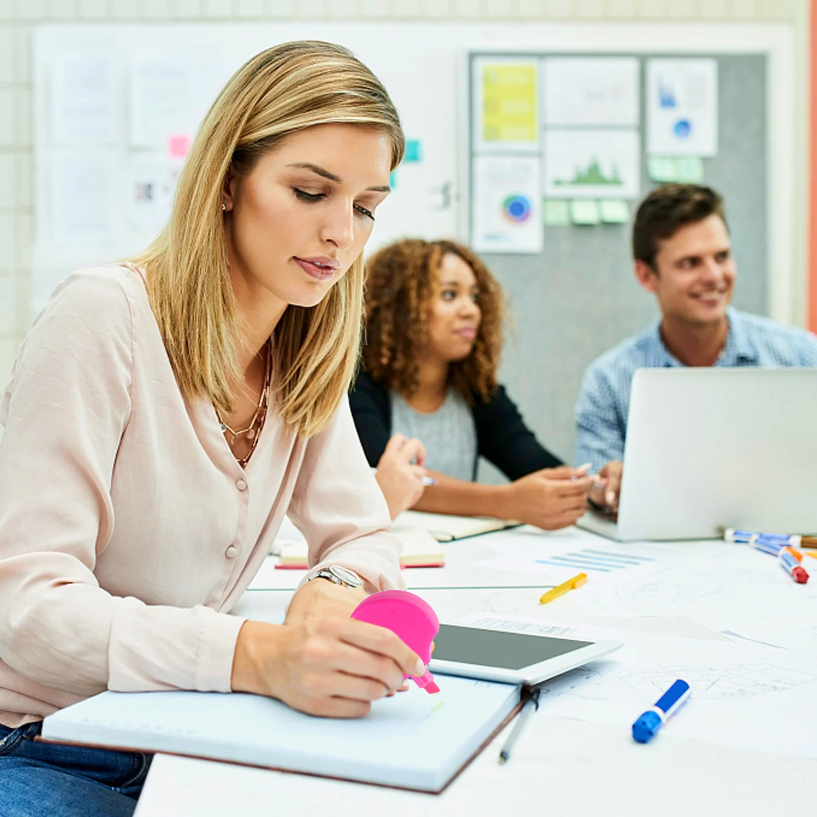 

2Pcs Petal Shape Highlighter Pen Colorful Fluorescent Markers for Study Work Students Stationery Petal Shape Highlighter Pen