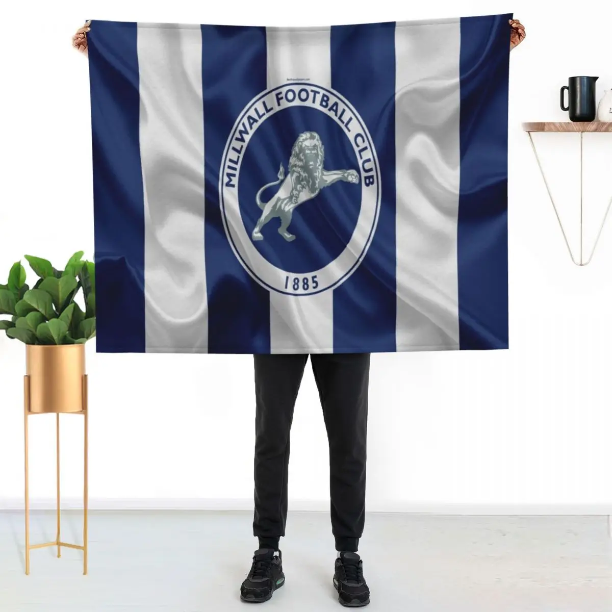 

MILLWALL FBC Throw Blanket Warm Comfortable Blanket Gift for Parents Friends