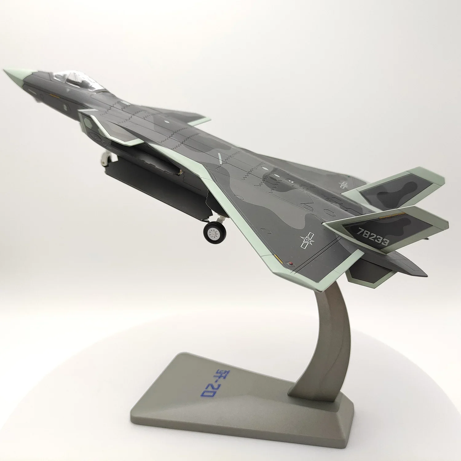 

Diecast 1:72 Scale J-20 Veyron 78233 Alloy Aircraft Model China Heavy Stealth Fighter Collection Toy Gift Display Ornament