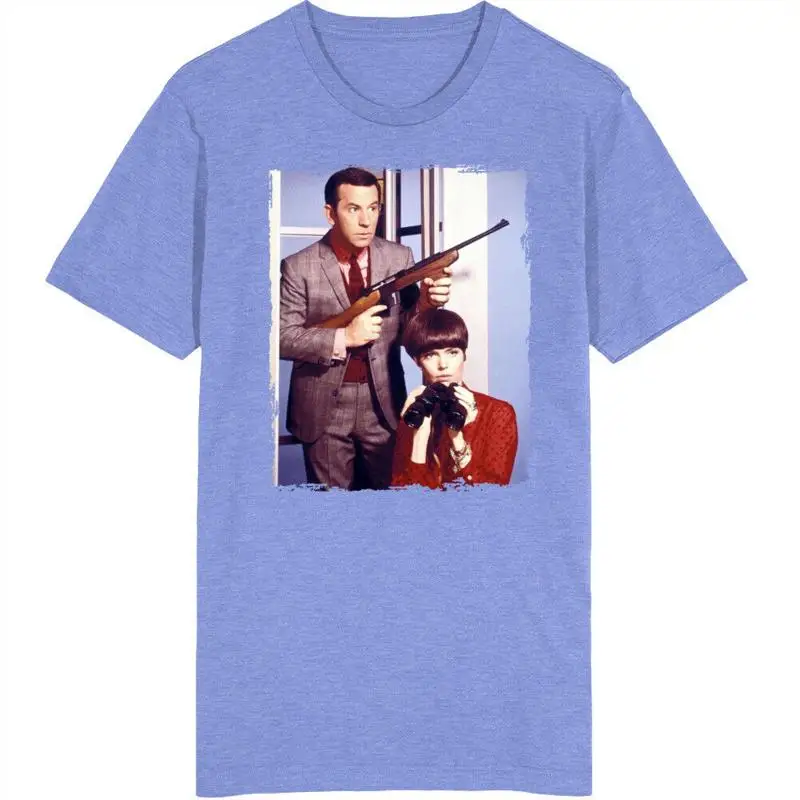 

Получите футболку Smart Don Adams Barbara Feldon