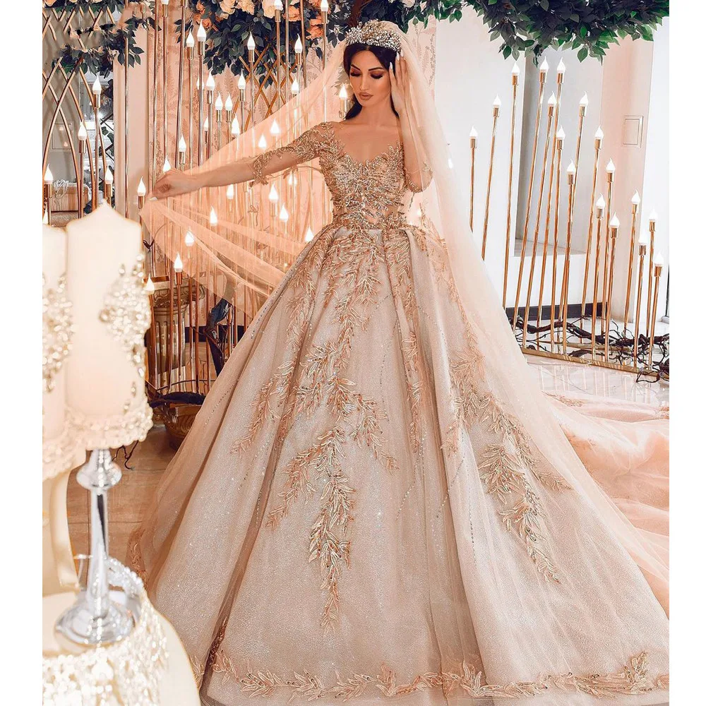 Luxury Champagne Wedding Dresses Floral Lace Appliqués Gold Beaded Bridal Queen Prom Dress Wedding Custom Seaside Hotel Wedding