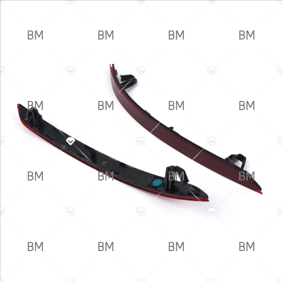 Rear Bumper Reflector Light For Volvo S60 V60 2019-2024 Left/Right Side OE 31656586/32337874/31656587/32337875 Rear Bumper Fog