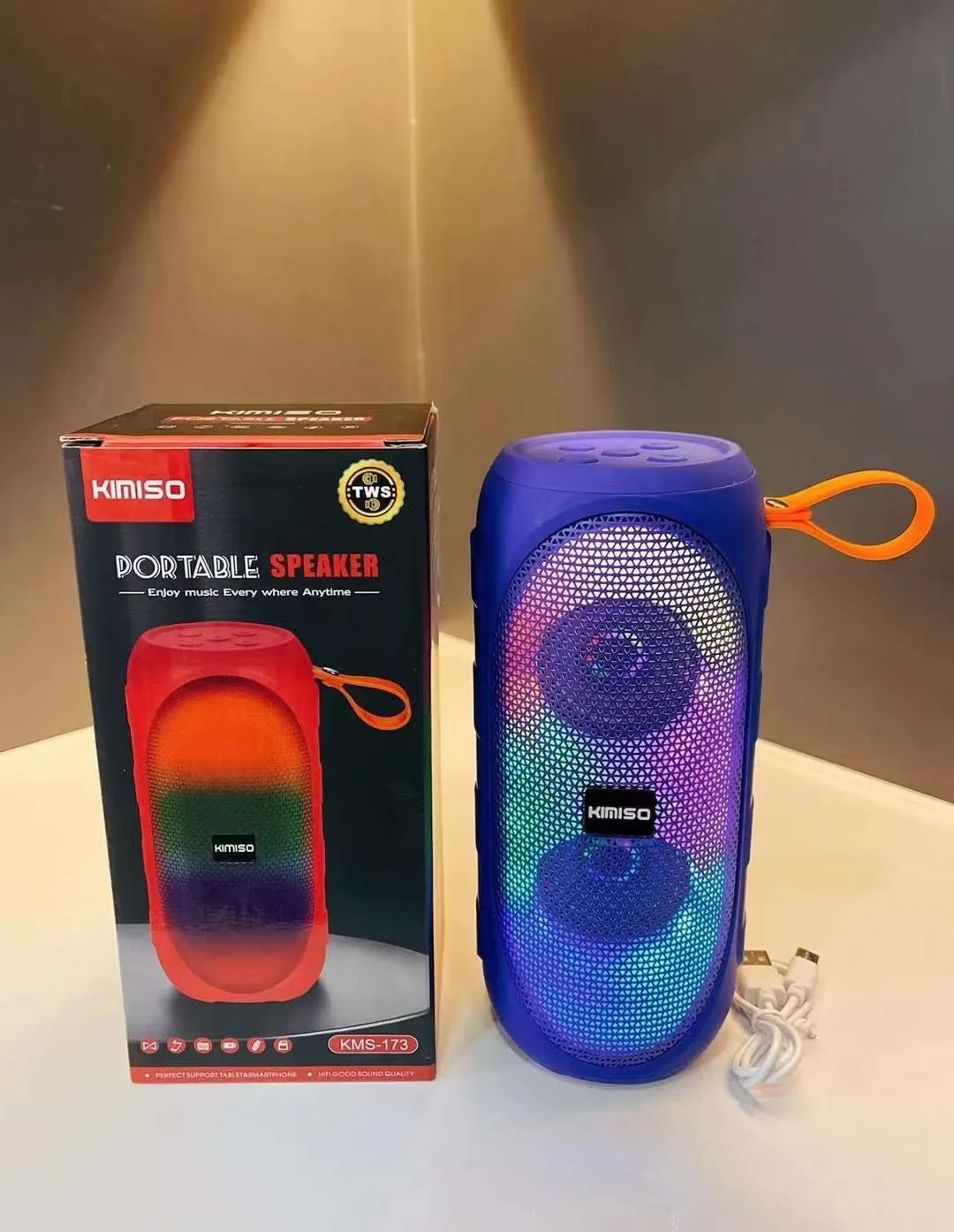 KIMISO KMS-173 Aux Speaker New &private Model Portable 3 Inch Rgb Led Light Usb Speaker Long Working Time Tf Speaker