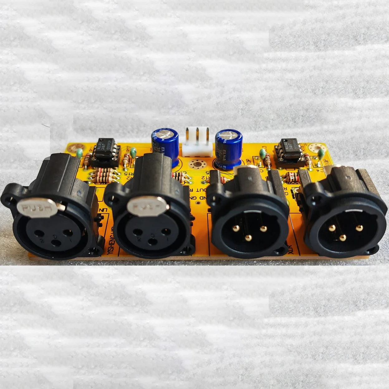 Balance preamp Balanced(XLR) to Unbalanced  (RCA)/ Unbalanced  (RCA) to Balanced(XLR) RCA to XLR  Converter Switch Board