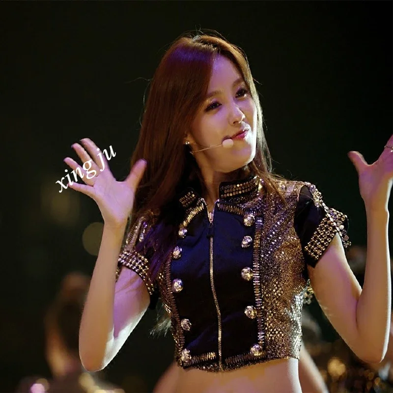 Kpop Women Group Singer Stage Costume Female Jazz Dancing Outfits Concert Performance Shiny Sequins Vest Crop Top Slim Shorts