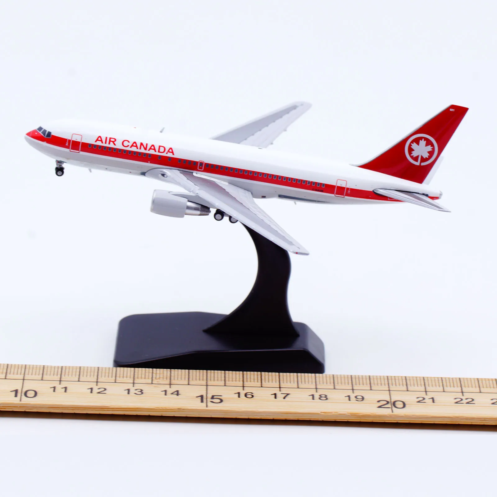 XX40042 Alloy Collectible Plane Gift JC Wings 1:400 Air Canada 