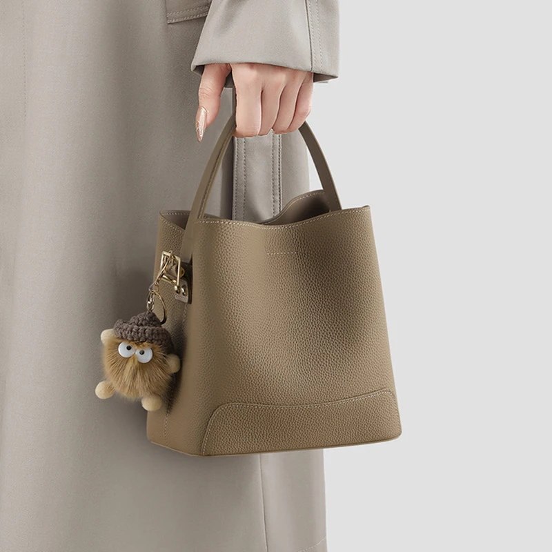 

2026 Trendy Women Versatile Genuine Leather Bucket Bags Lady Elegant Premium Crossbody Bags Female Birthday Gifts Handbags