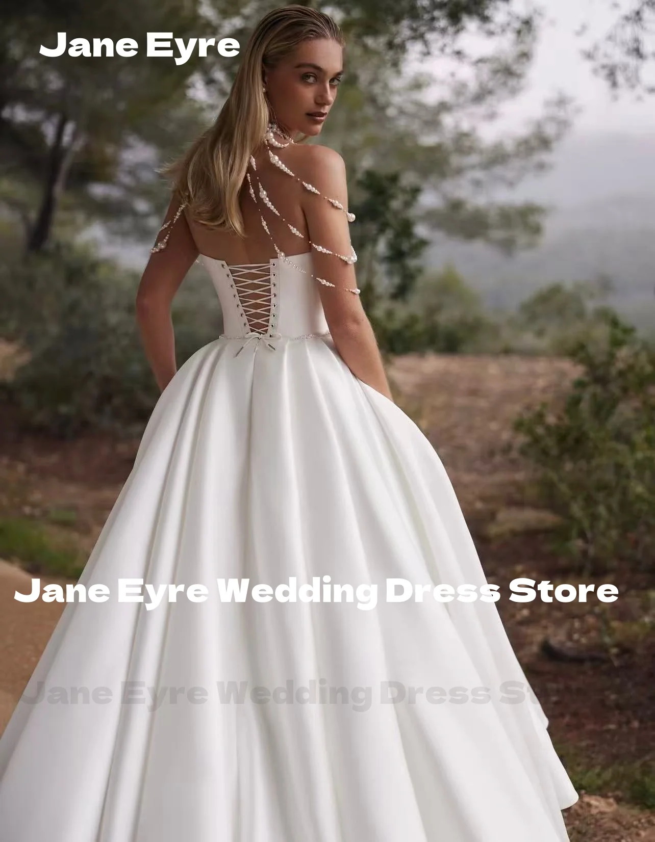 Jane Eyre Neckholder-Perlen-Brautkleid, trägerlos, mit Falten, Braut-Abschlussballkleid, ärmellos, bodenlang, elegantes Brautkleid, individuell gestaltet