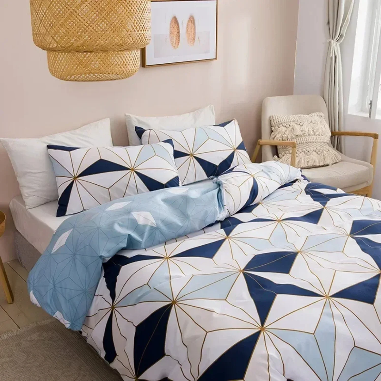 Cozy, Soft and Durable Geometric Queen Bedding Set in High-quality and Comfortable 220x240 King Size Double Duvet Cover Set