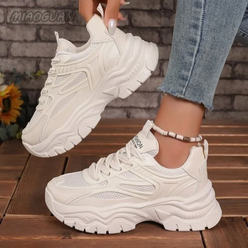 2024 New Casual Platform Women Sneakers punta tonda Mesh scarpe da donna autunno Fashion aumento traspirante confortevole Sport Tennis