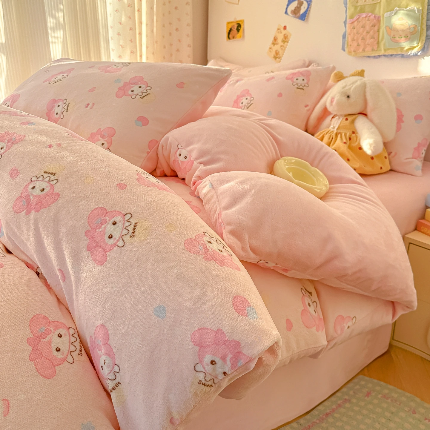 

2025 New High-weight Milk Fleece Winter Single Quilt Cover Thickened and Warm Cartoon Duvet Cover Skin-friendly Bedding