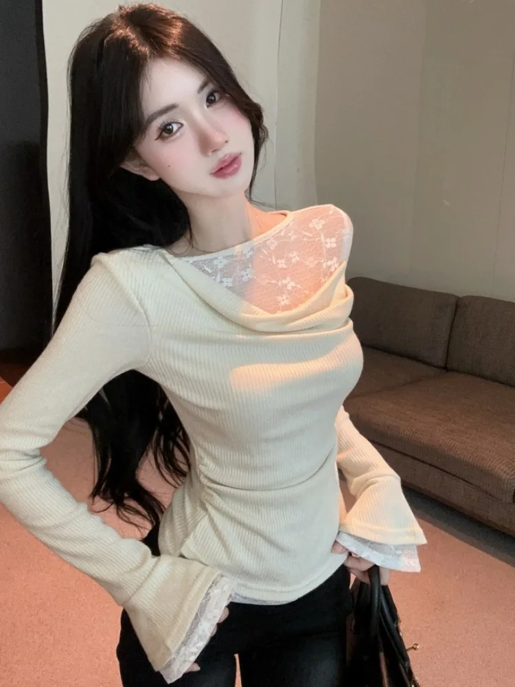 

Elegant Lace Splice Bell Sleeve Long Sleeve Base Shirt Women's Fake Two-Piece Swing Collar Waist-Cinching Inner Wear Unique Top