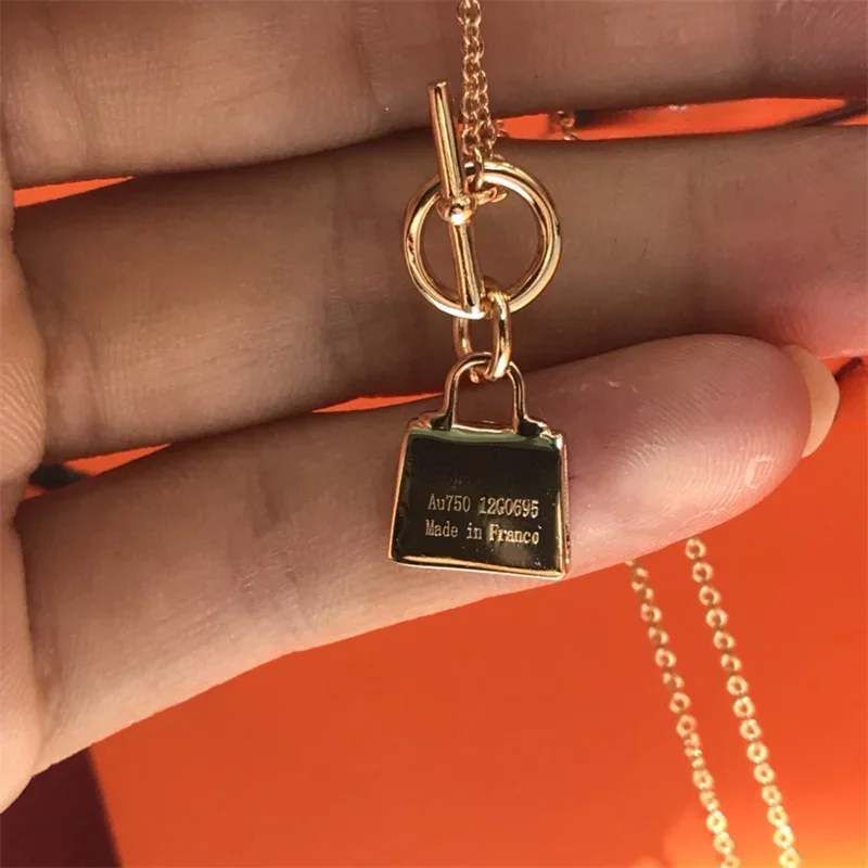 2025 High-end Design Enamel Pendant Necklace Women's Elegance Clavicle Chain Exquisite Gift Jewelry