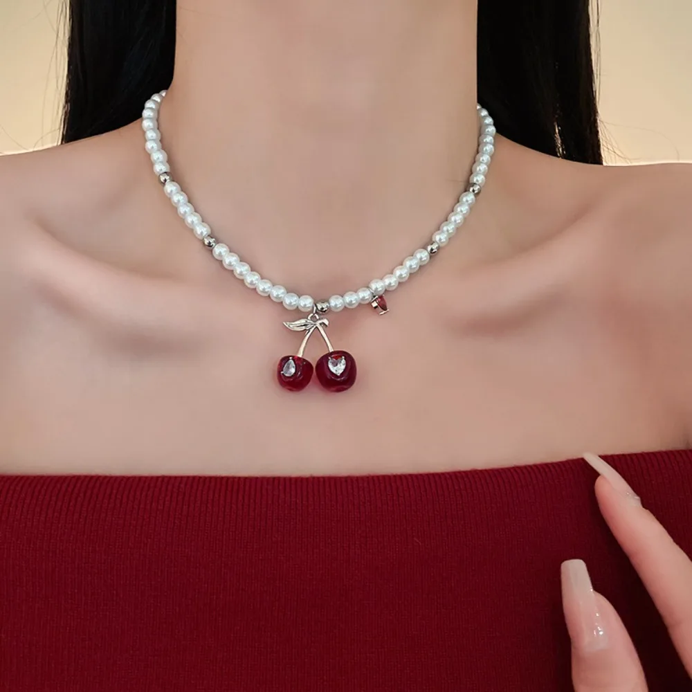 

Модный комплект ювелирных изделий с сердечком и вишней, шикарное винтажное ожерелье с вишней, кулон, элегантные хрустальные серьги-гвоздики для девочек