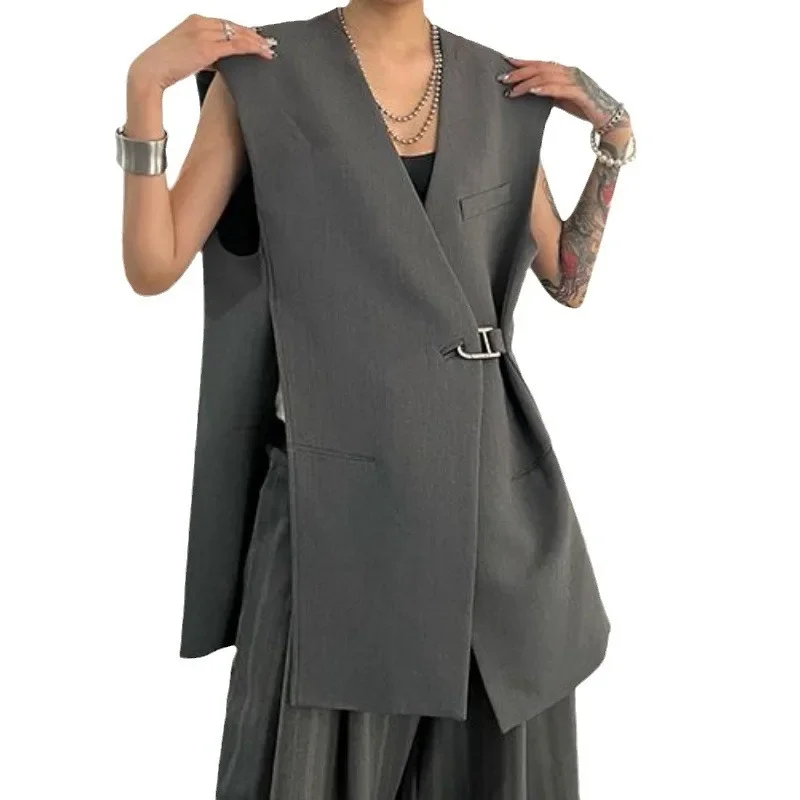 2024 صيف جديد Ins تصميم عصري حسية الكورية نمط فضفاض صالح أكمام ياقة دعوى سترة الكتف سترة للنساء