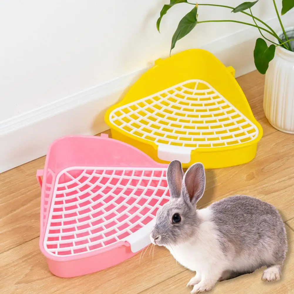 Guinea Pig Toilet Rabbit Litter Box Easy to Clean Large Hollowed-out Triangular Area Small Animal Pet Toilet Pet Supply