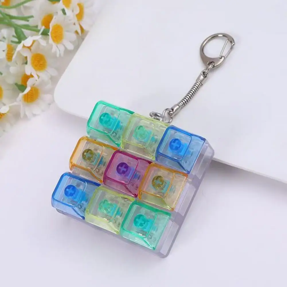Stress Relief Keychain Portable Keychain Keyboard Toy Stress Relief Click Feedback Device Focus Enhancement Work for On-the-go