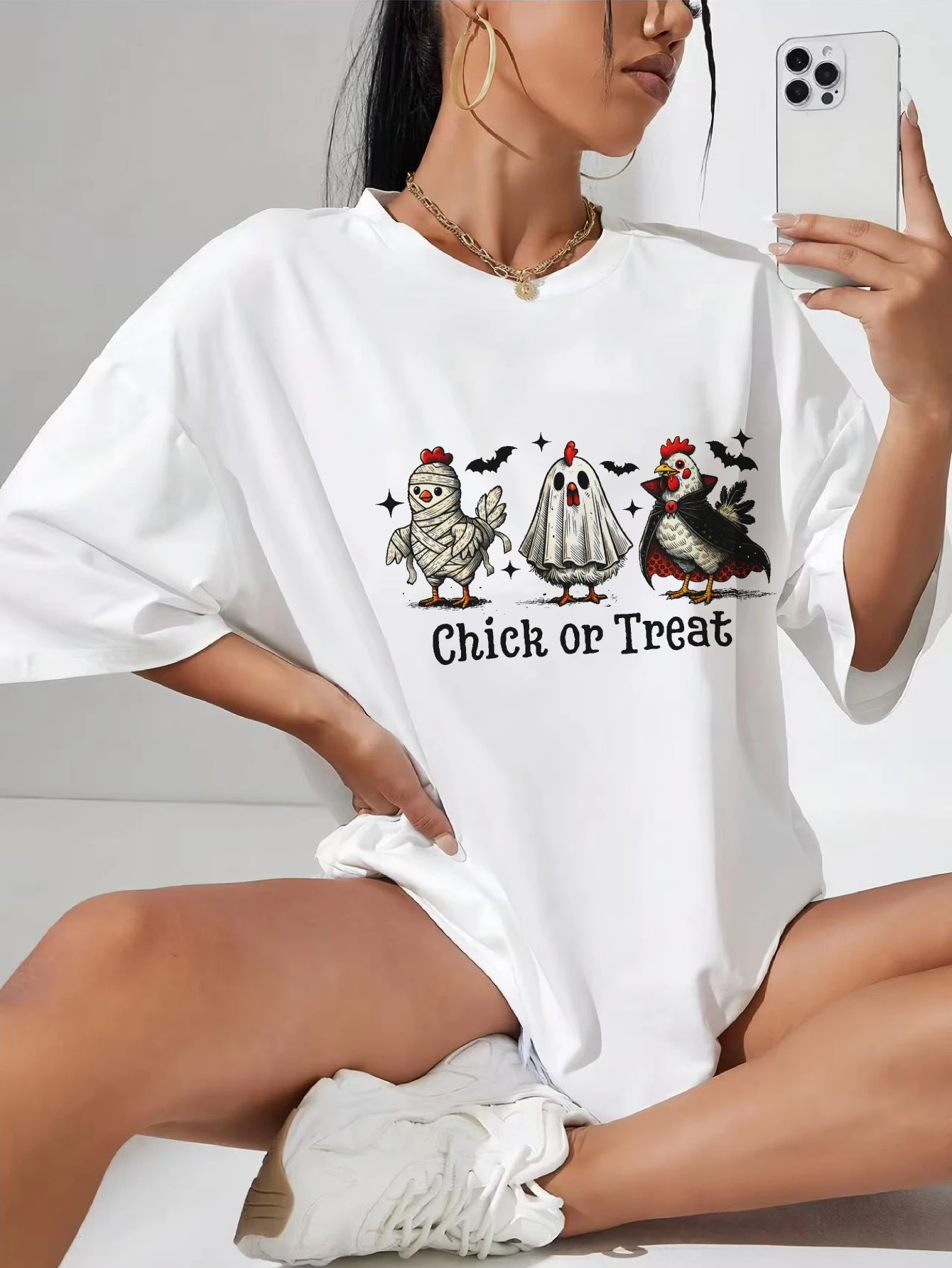 

Хэллоуин скелеты плюс размер Белая футболка с круглым вырезом Женская хлопковая мягкая свободная посадка со стильным удобным принтом на Хэллоуин