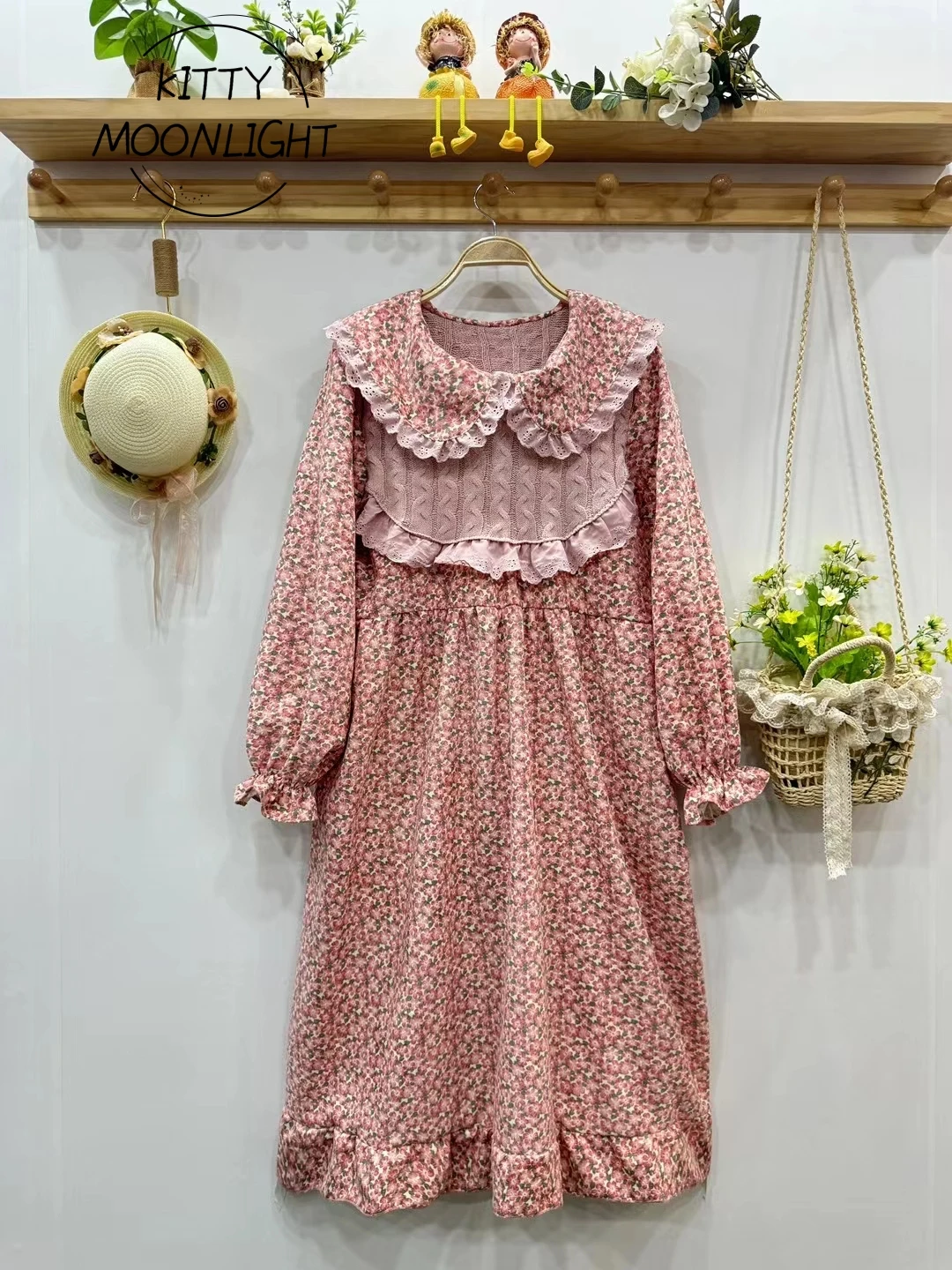 Vintage Floral Printed Corduroy Dress For Women Autumn Japanese Mori Girl Kawaii Lace Doll Collar Casual Loose Long Dresses