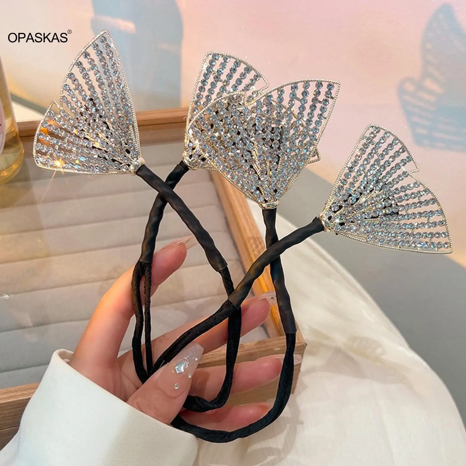 Half Hair Updo Artifact Hair Catching Fluffy Simple Lazy Barrettes Korean Bud-like Hair Style Crystal Flower Hair Band Headdress