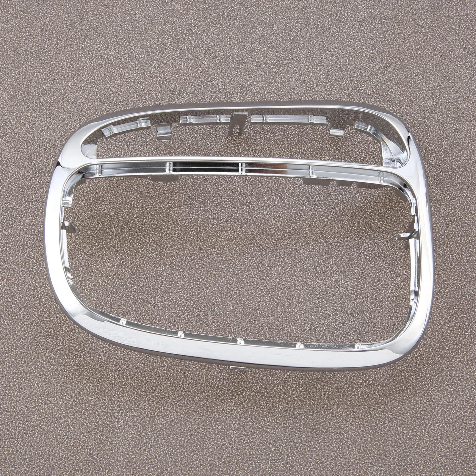 1pc Silver Car Center Shifter Trim Cover Replaces 2032671988 /2032672088 for Mercedes Benz C Class W203 C230 13.5*10cm