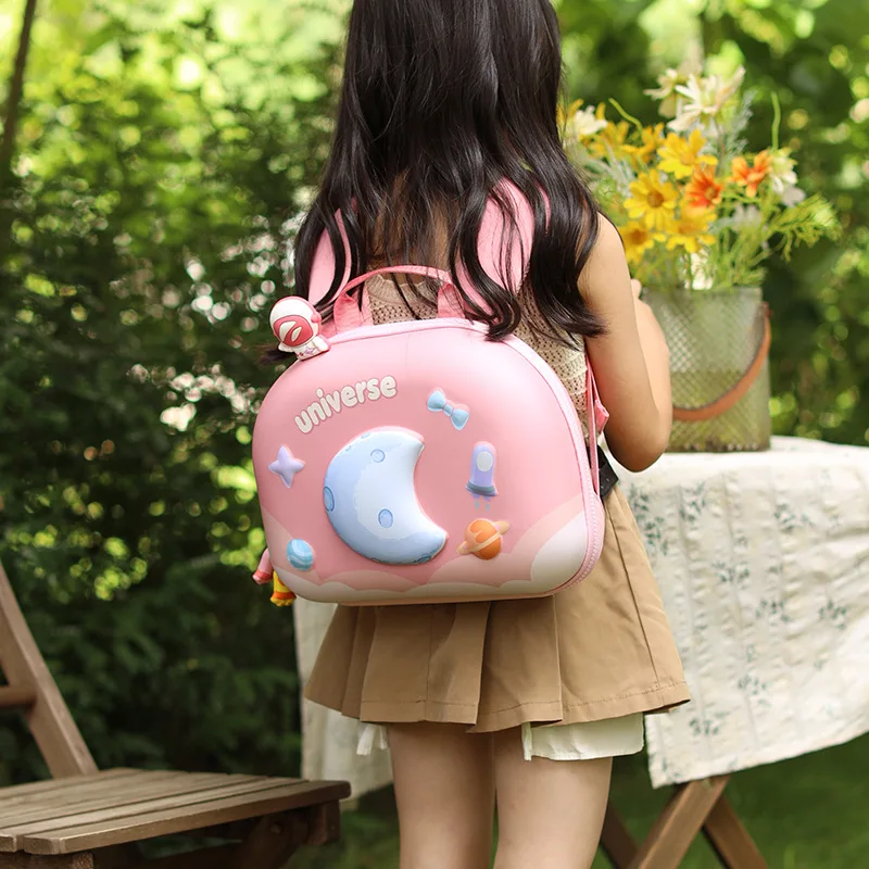 Stereoscopic kindergarten schoolbag boys girls 2-6 years old stereoscopic lightweight moonwalk children's outing backpack with a