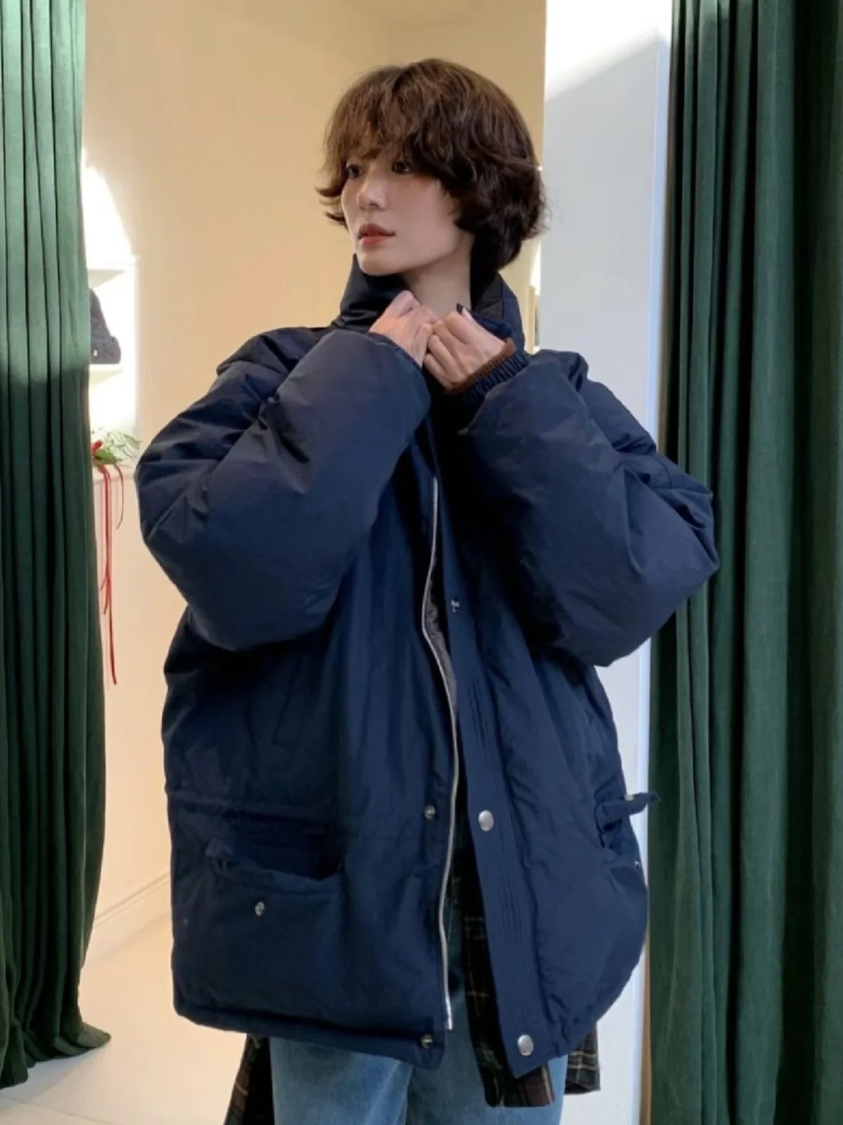 East Gate Eight Milk Home Zhaorongna ياقة واقفة أسفل Jaet المرأة الدافئة فضفاضة عارضة الخبز Sle النايلون ملء الأوز الأبيض...