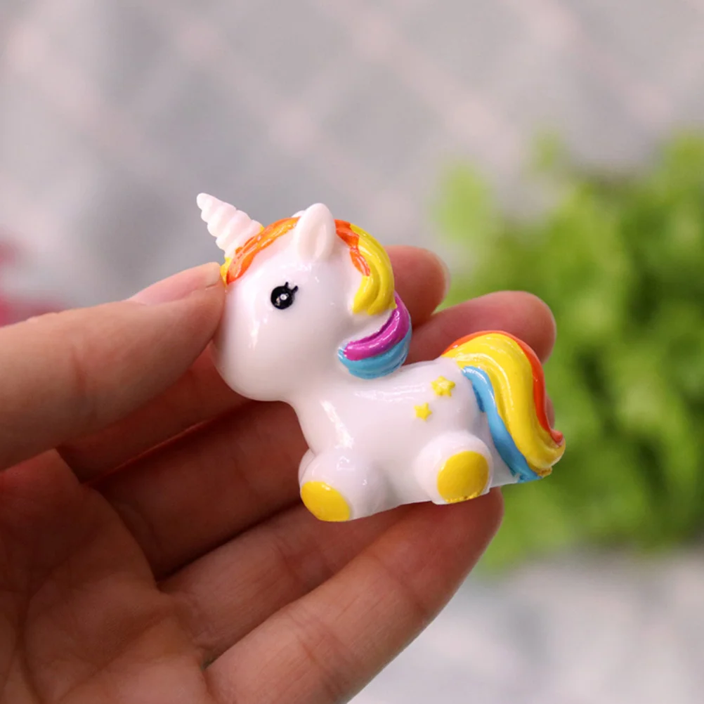 4pcs in 1 Set Unicorn Micro Landscape Mini Decorative Ornaments Resin Crafts (Random Color) Animal Crafts