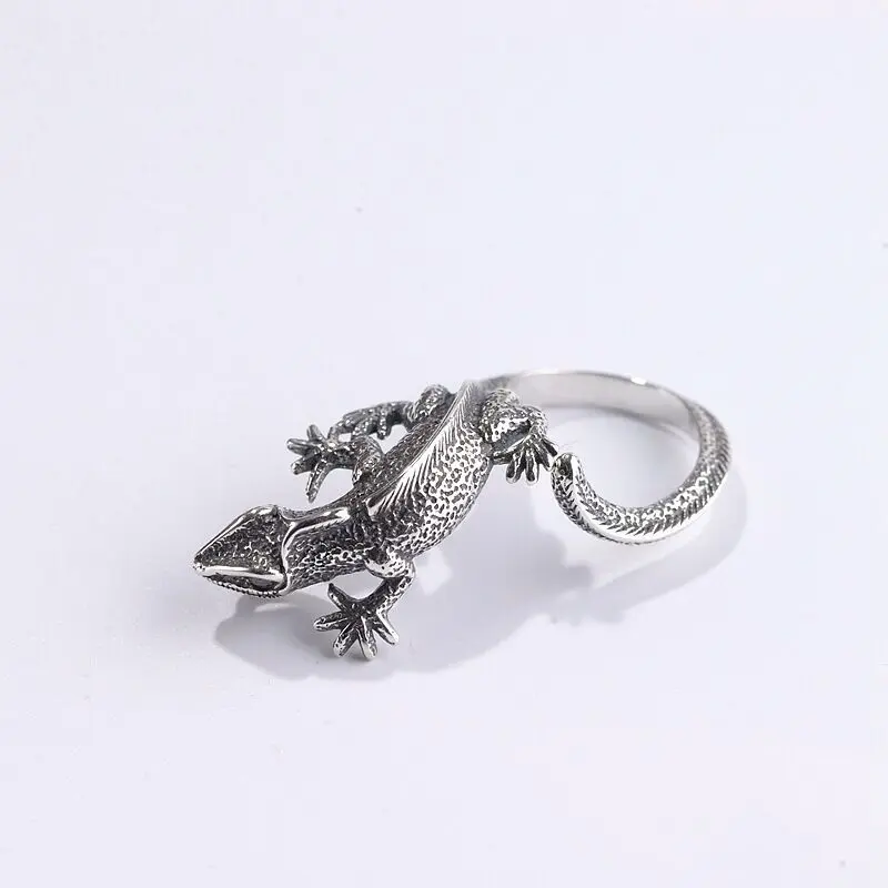 New Creative Retro Red Eyes Lizard 925 Sterling Silver Personality Temperament Animal Exquisite Opening Rings TYB169